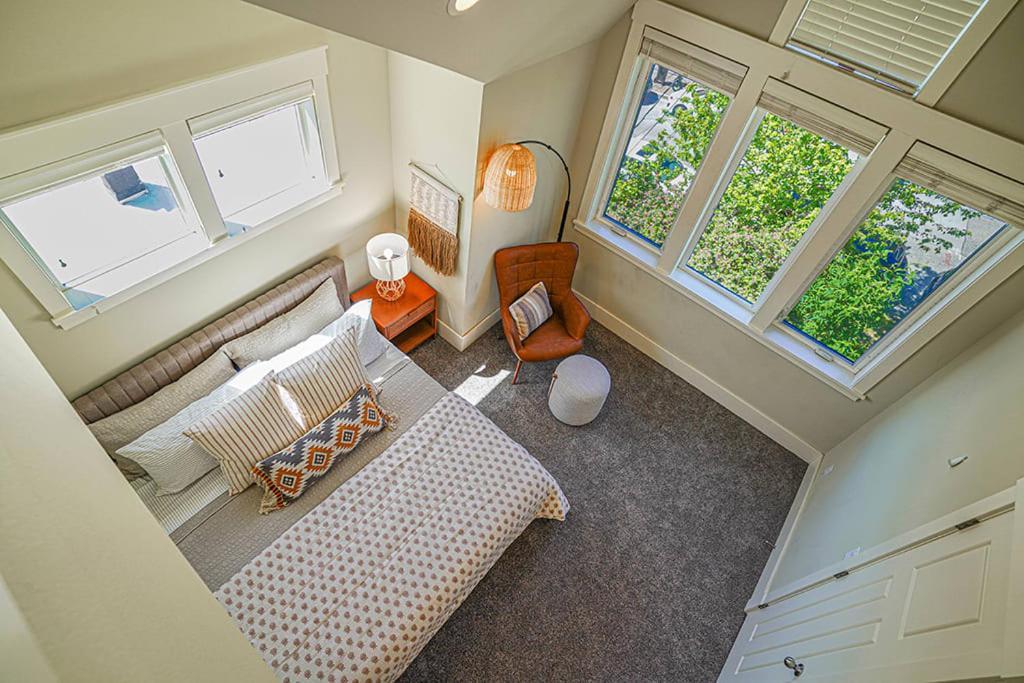 Exquisite Central Townhome With Spacious Loft And Gourmet Kitchen Seattle Exteriér fotografie
