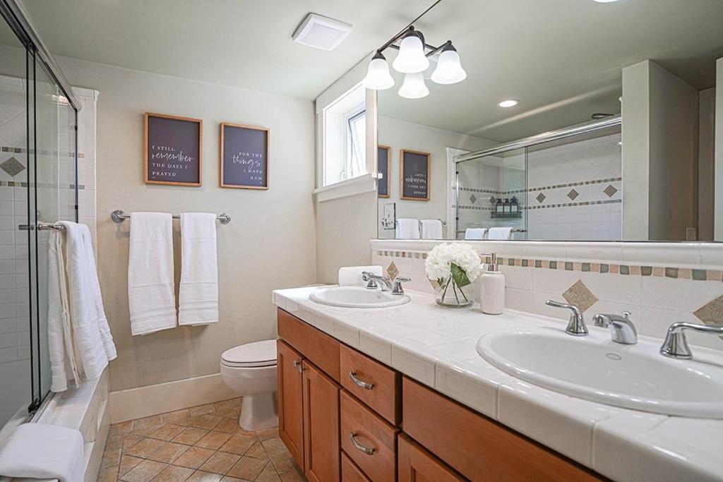 Exquisite Central Townhome With Spacious Loft And Gourmet Kitchen Seattle Exteriér fotografie